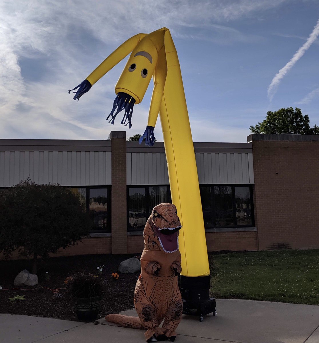 iTeachTechEACS's tweet image. #ITRex is having trouble controlling his jealousy of #WackyWavingArmInflatableTubeMan!  #iTeachTechEACS #INeLearn