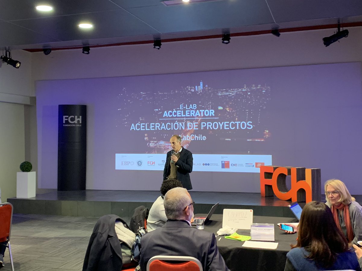 Caro_cuevasg's tweet photo. Dando inicio a #eLabChile una tremenda oportunidad para acelerar iniciativas multiactor que impulsan la innovación energética para el país https://t.co/jj0BXz5ly4