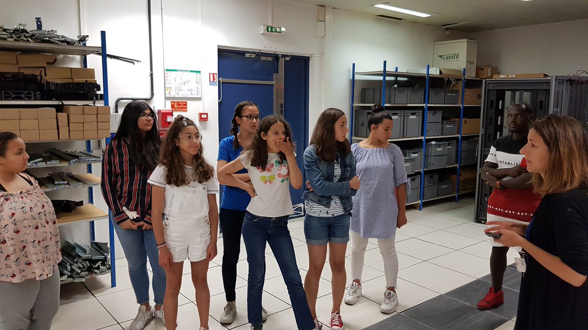 Suite de la visite du Data Center d' <a href="/OrangePACA/">Orange PACA</a> avec les wi-filles