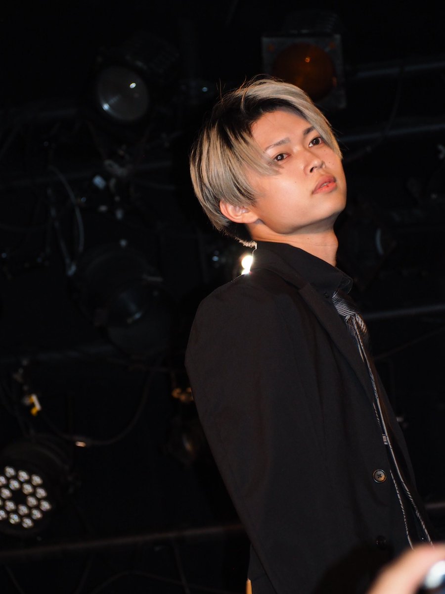 ZnQEXqtkmQhEGwY's tweet photo. #ブラパ3
#brightparty
brightファミリーのイケてる面々❗️。👍
#竹内誠人
@take_h2 
#森友二 
@Yuji_Bright 
6月11日
#新栄spadeBox https://t.co/Fpg9jW2vSN