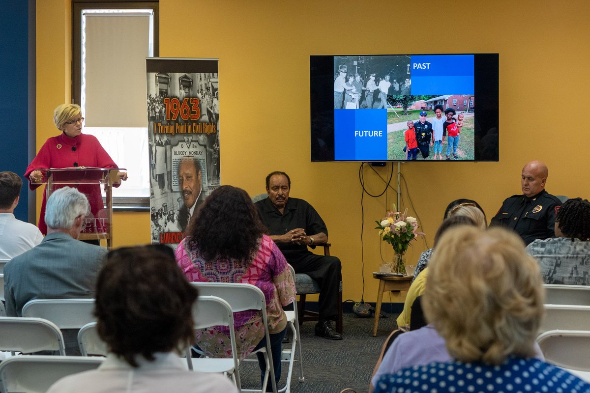AverettU1859's tweet photo. Yesterday, @DanvillePD Chief Scott Booth sat down at the #Averett library with Bishop Campbell to talk about #BloodyMonday, #CivilRights and what @DanvillePD is doing now with #communitypolicing @DanRiverHistory @mycampusengage https://t.co/jCGlzph5u4