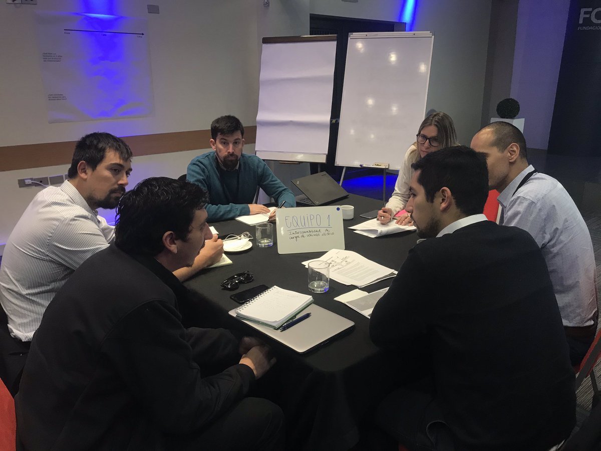 andrespesce10's tweet photo. Los cuatro equipos finalistas del #eLabChile Accelerator trabajando en sus proyectos de Transición Energética @EElectricas @CSUEnergy @RockyMtnInst @WEC_Chile EBP @CNE_Chile @fundacionchile https://t.co/elODli5pJf