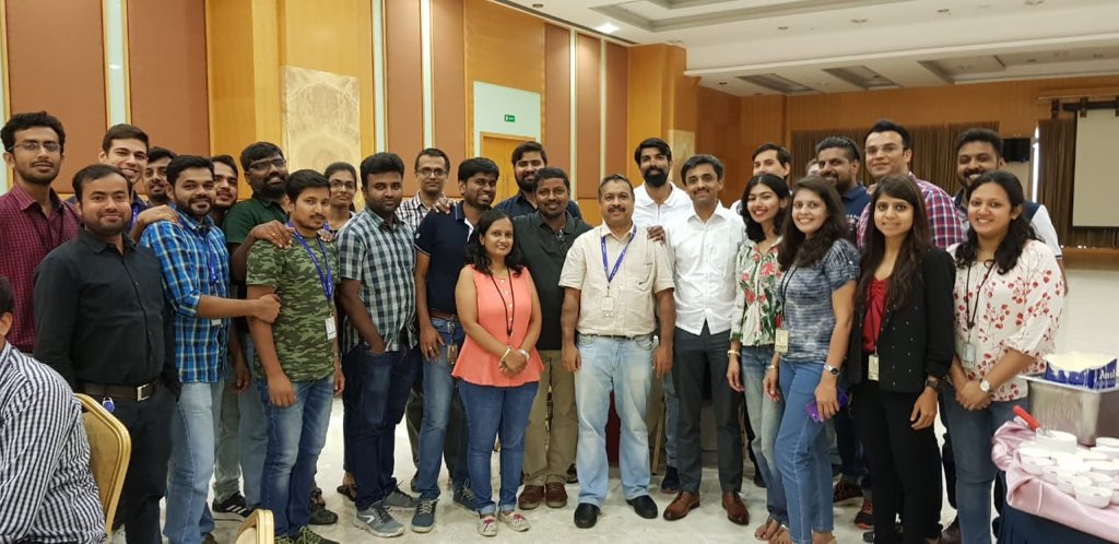 viralnt's tweet photo. Embracing resonance among #digital #champions crafting the exciting future ahead #modernization #innovation #transformation #ReImagingFS with @MalviyaRajneesh @srinivasjgm @NarahariG1 @sureshkmeda @Infosys #infydiaries https://t.co/Z3e0IhhwY4