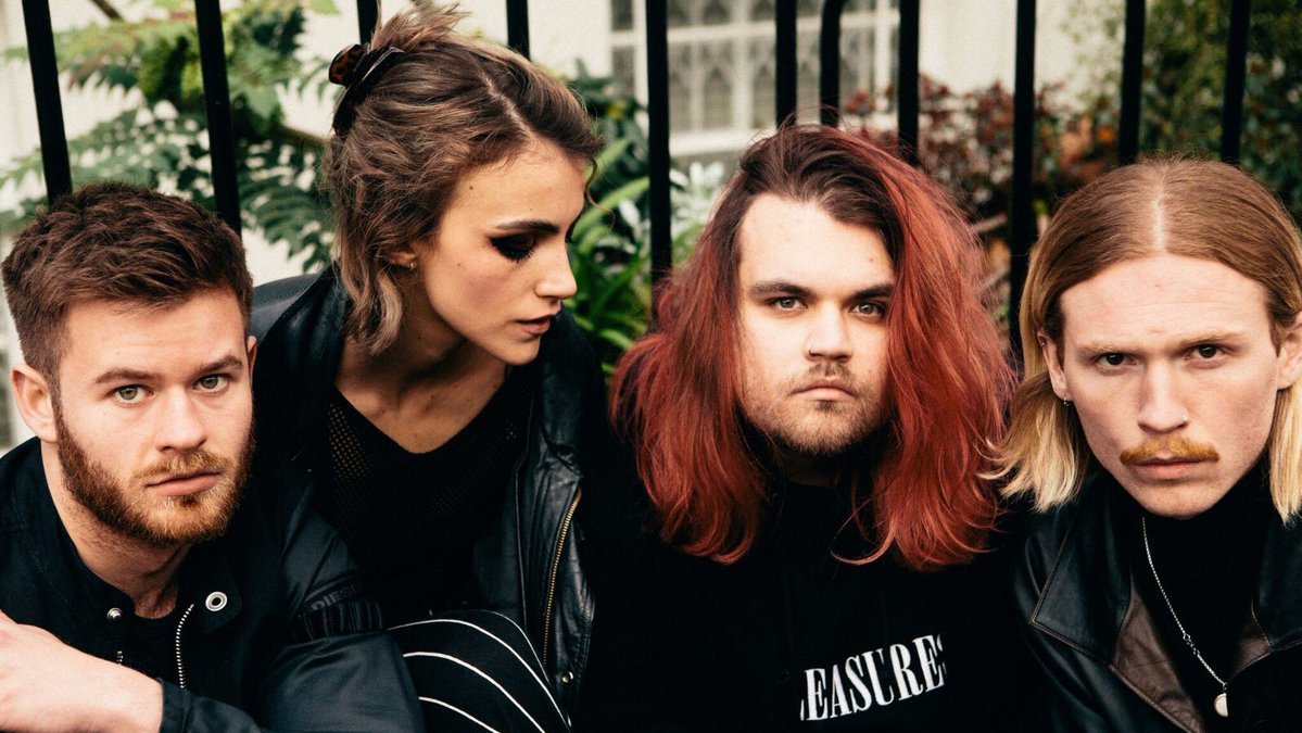amazingradio's tweet photo. Kicking off @joshhannen's #NewMusicClub tonight with #TipsFor2019's @whenyoungband, plus new @TheLaFontaines @swimminggirlsuk & @TheAcademic
Listen: https://t.co/RrMd9ErEUq https://t.co/9yGapcTfjj