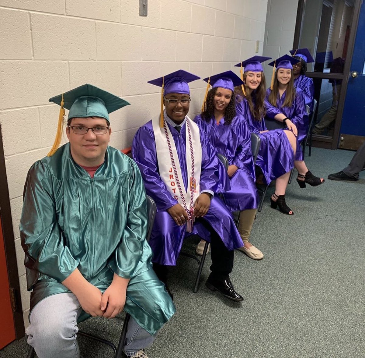 RKT_HOPE's tweet photo. @NAEA_HOPE  #grads19  GearUp2Lead Academy in Flint,  Michigan celebrates Grads!!! https://t.co/HW0O0aB6Lf