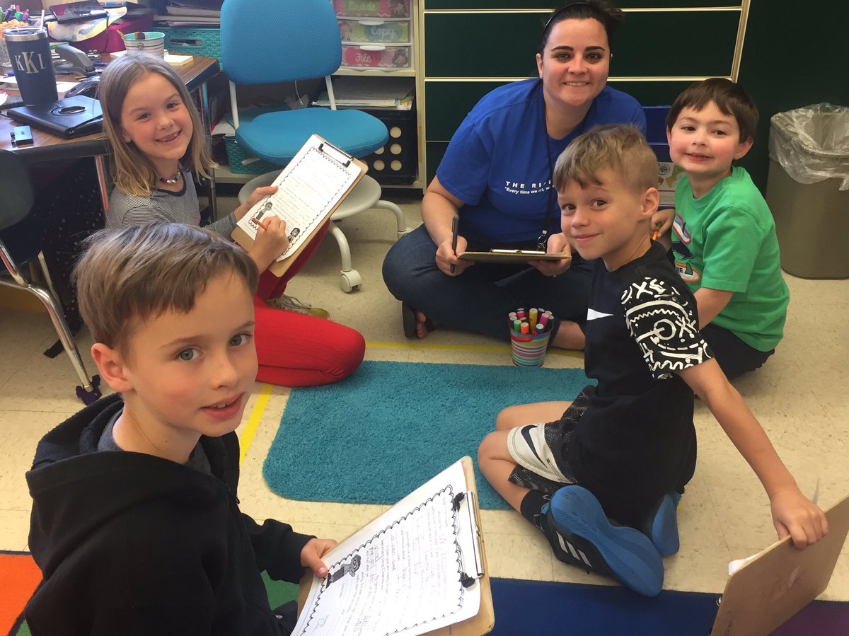 I spy 4 cozy students and 1 kind-hearted teacher writing letters for next year’s first grade students.  #GettingReadyForMoveUpDay #AdviceFromKids @KGallenCB