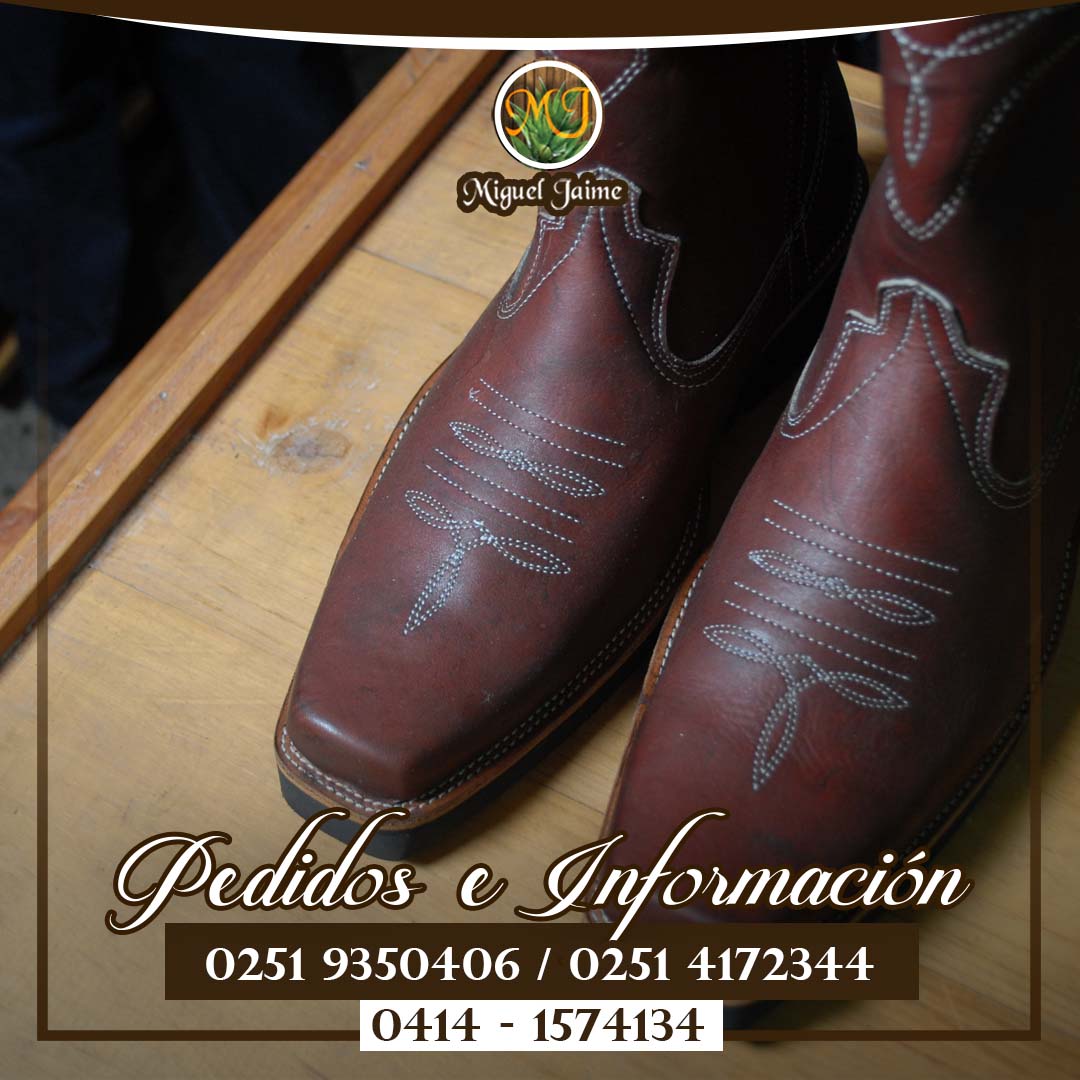 MJcocuypenca's tweet photo. Para que papá vista con lo mejor y de buena calidad...

#pap
#llano
#botas
#cuero
#bots
#father
#instagood https://t.co/kwCbWSQlJ9