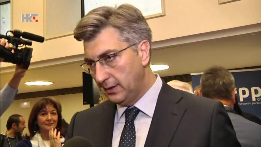 StimmeKroatiens's tweet photo. .@AndrejPlenkovic nimmt am Kongress der Europäischen Volkspartei im spanischen San Sebastian @EPP #Epp #eppstudydays https://t.co/aJdYDBK5to