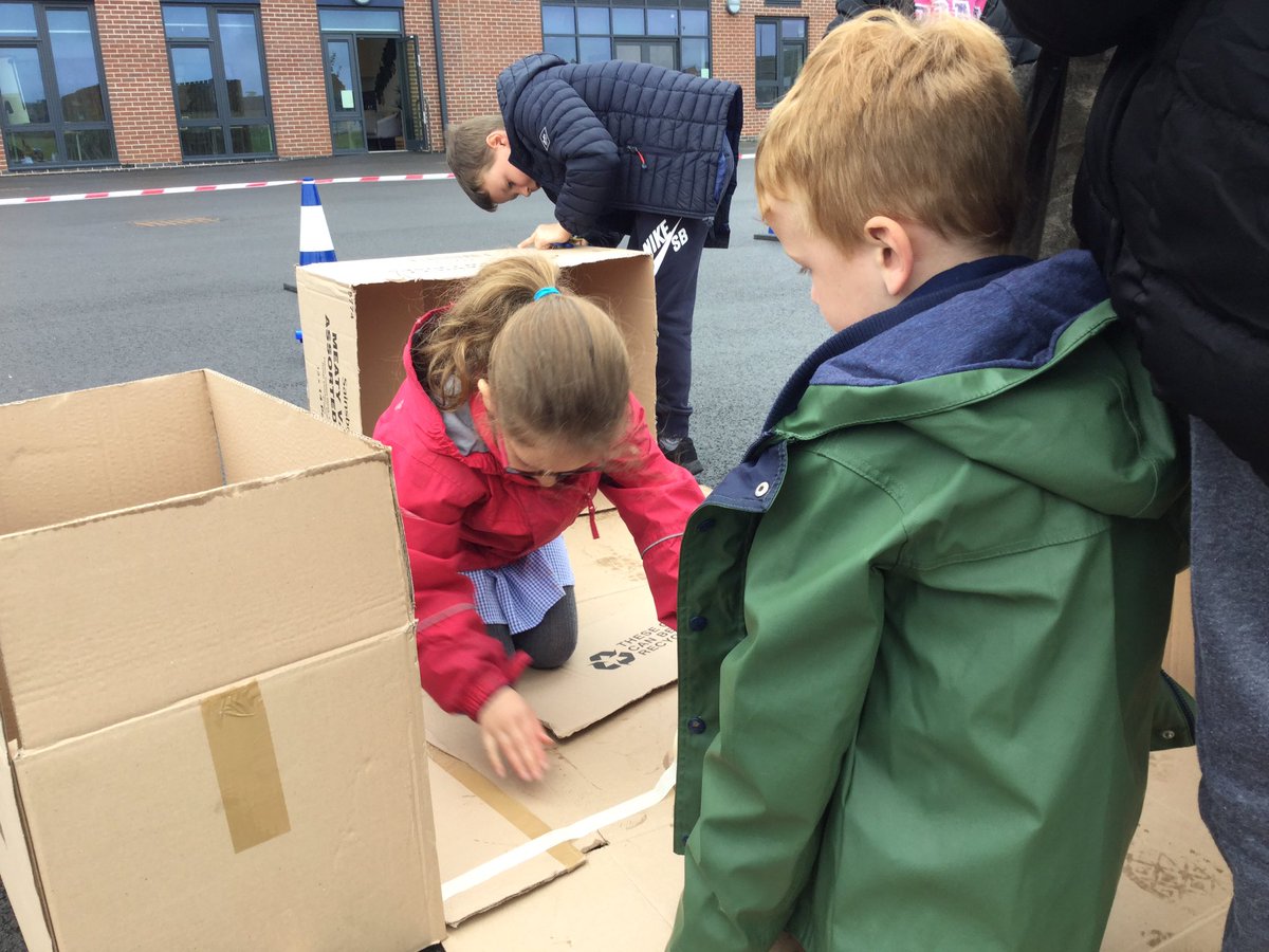 PinehamBarns's tweet photo. Camp Out for Compassion. 
A fantastic day for our children in Year Two and Three, working with The Hope Centre to learn about the charity and how they can help. https://t.co/nMAT4c7PLH