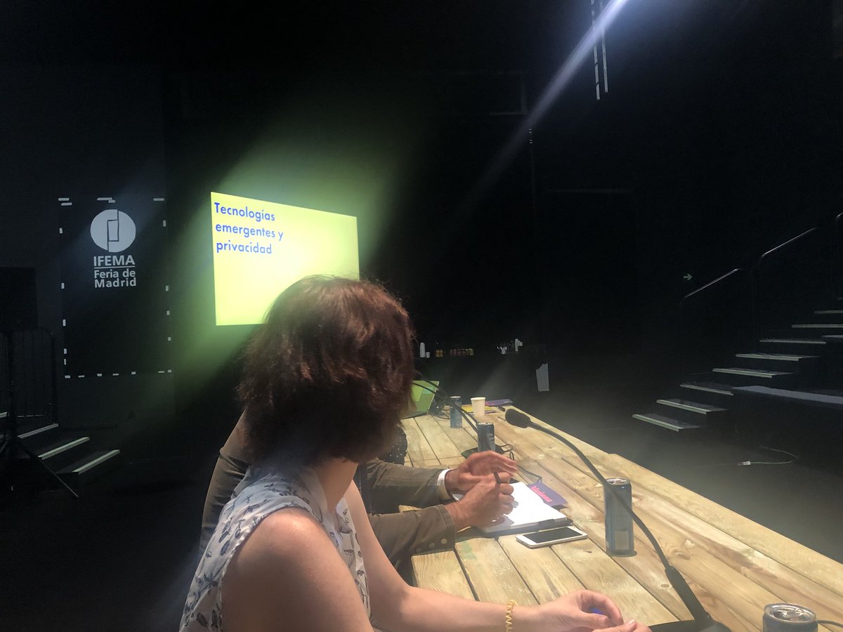 jicriado's tweet photo. Comenzamos [Mesa] Tecnologías emergentes y privacidad: https://t.co/ePNSWHGHLU  @UAM_Madrid @CSIC @IIConocimiento  #MananaEmpiezaHoy #IT_GesPub https://t.co/jvQa5p2OLR