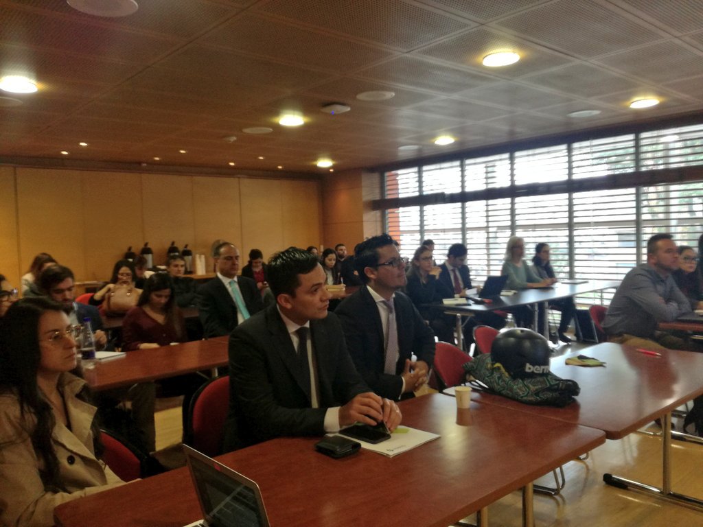 despacio_org's tweet photo. Arrancamos con el taller de construcción de la política de desarrollo orientado al transporte sostenible con @Findeter @CleanAirPolicy @stevewink #SigmaGP https://t.co/BdP8NoBQyC