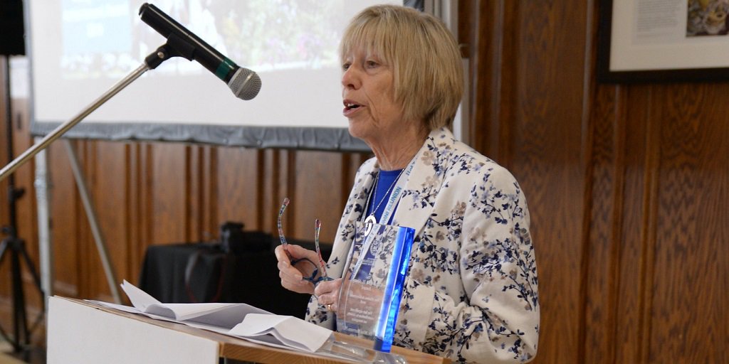 uStMikes's tweet photo. One of Dr. Mimi Marrocco’s past students describes her as “instrumental in helping me to open my mind.” For her legacy of transformative teaching and educational innovation, Dr. Marrocco received the 2019 Alway Award. #uStMikesGrad #CSR #CSRTrends #ESG https://t.co/oZzxa8JNOh https://t.co/attiE0wGQw