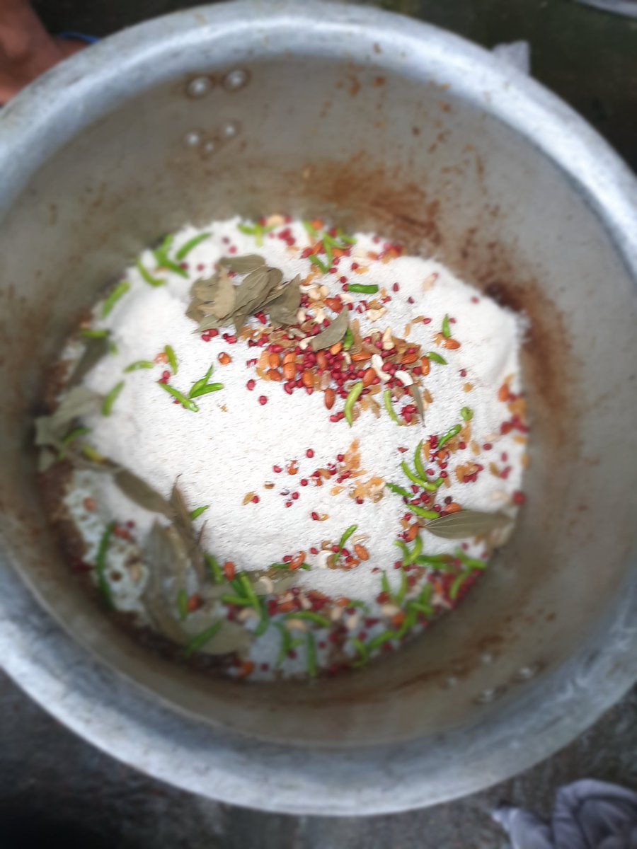 MahidRemon's tweet photo. #EidAlFitr2019
#melad
#mosjid
#Mahid_hasan https://t.co/WQVm5ciMJE