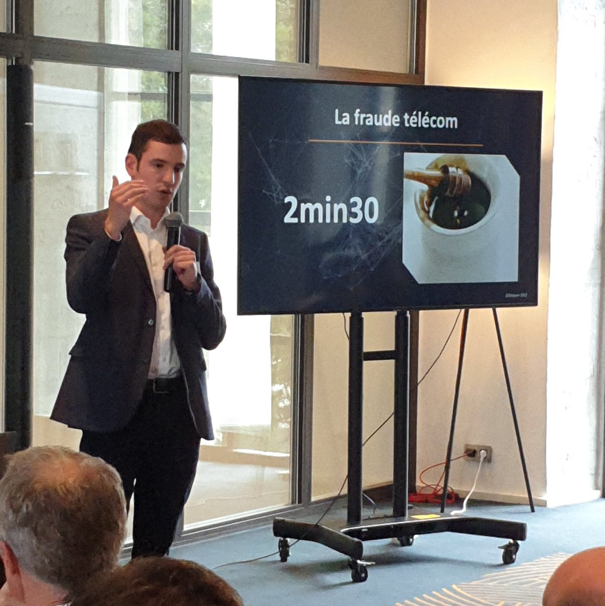 2mn30 : c'est la fréquence  des attaques détectées par <a href="/diskyver/">Diskyver</a> sur son serveur téléphonique "pot de miel" via vincent bastien et <a href="/alacritefrance/">Alacrité</a>