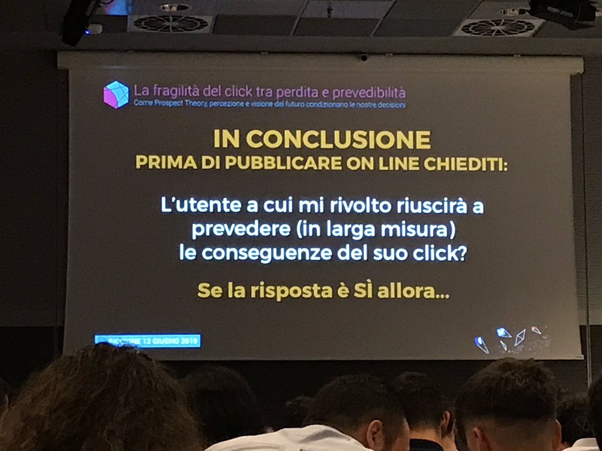 SDMfest's tweet photo. 🎙Gianmarco #Terracciano: “L’utente a cui mi rivolgo riuscirà a prevedere le conseguenze del suo click?”. 🤔

#sdmf2019 #digitalmarketing #socialmediamarketing https://t.co/WmnIa3JnYu