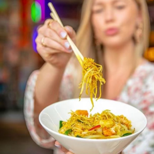 #HumpDay at <a href="/eathawkers/">Hawkers Asian Street Food</a>? Sounds good to us. 🍜  instagram.com/p/BynMK0nFfxX