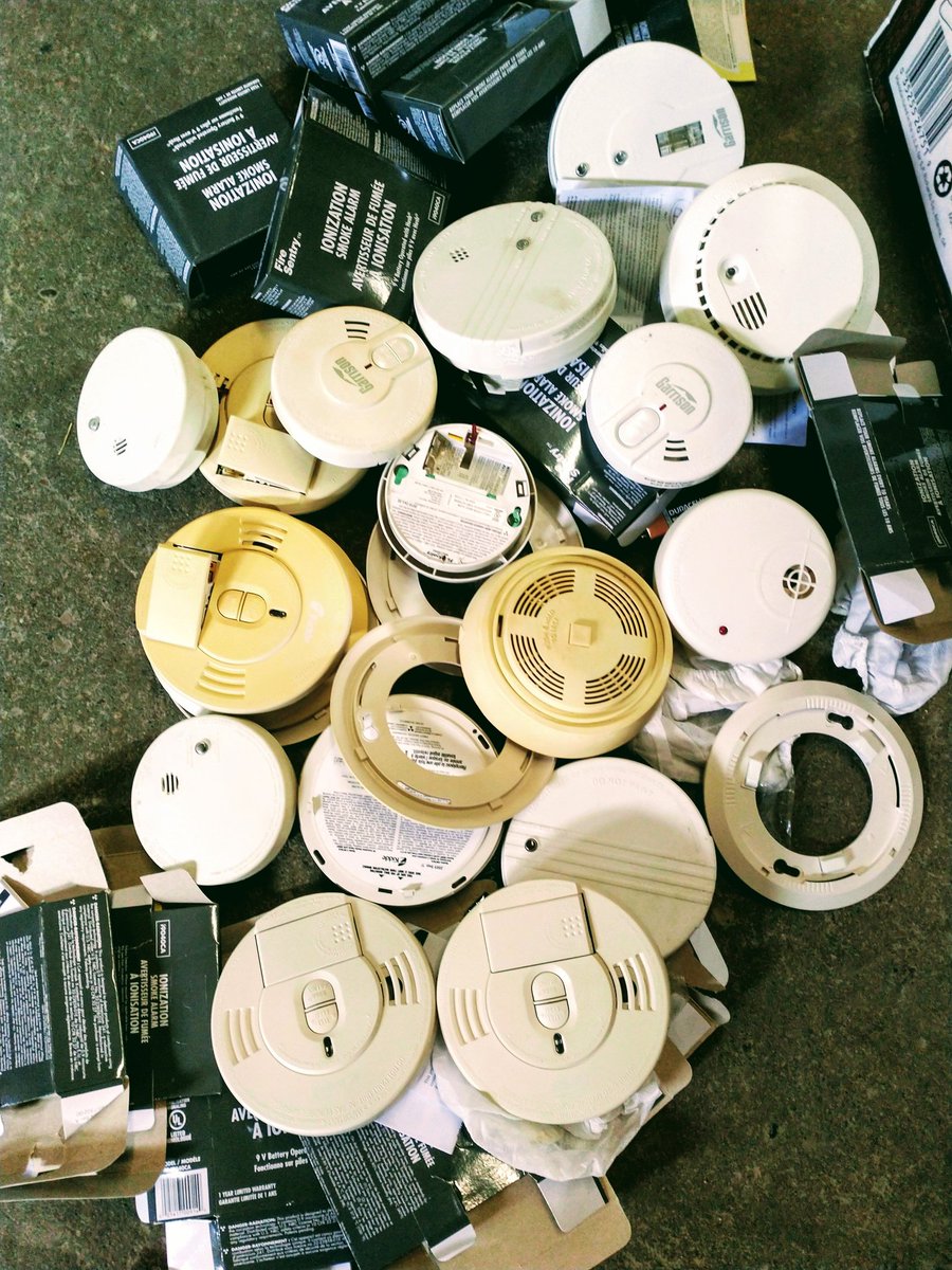 HowickFire's tweet photo. Another night of #Alarmed4Life in #Howick & another pile of outdated smoke alarms removed & new ones installed... WORKING Smoke Alarms, less than 10 YEARS OLD are REQUIRED on EVERY level and outside sleeping areas of your home. #firesafety https://t.co/pGtDW1dIkW