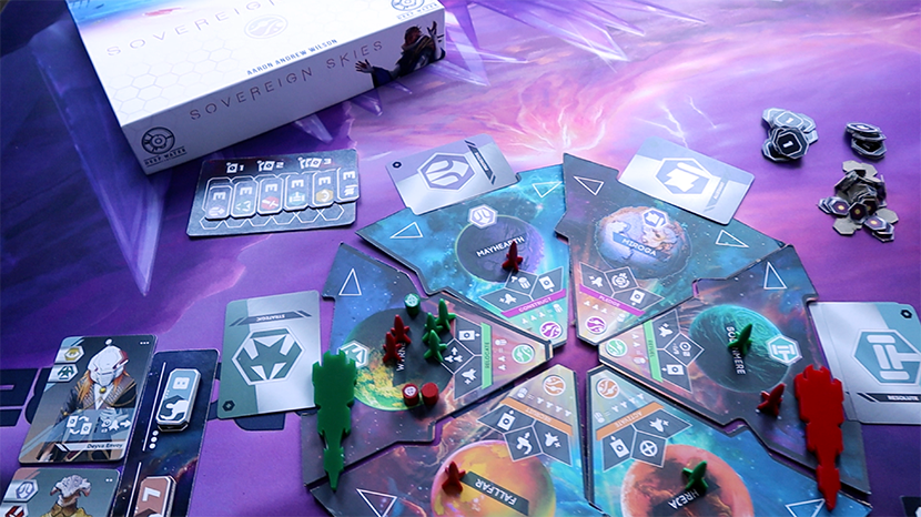 helenaplaysgame's tweet photo. I recently had the chance to play this one by @DeepWaterGames. I am not a HUGE fan of scifi games, but when I saw this one it immediately clicked me, so the guys were kind enough to send it over. And I was right! #sovereignskies is awesome! Check it out on Kickstarter https://t.co/FHyKT8h98I