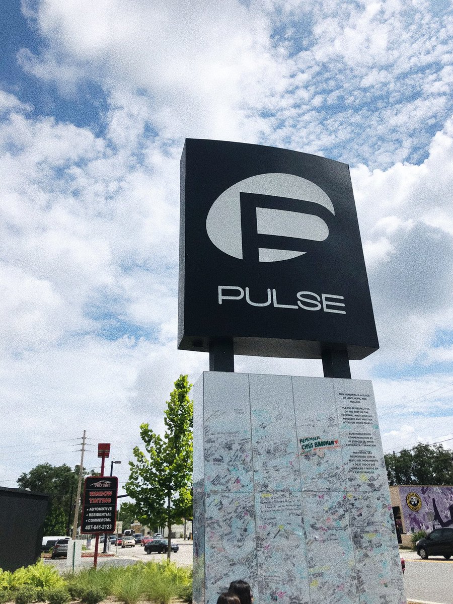 lauren_hoggs's tweet photo. We will not let hate win. Remember Orlando. #PulseNightclub https://t.co/eq8nqfm7mV