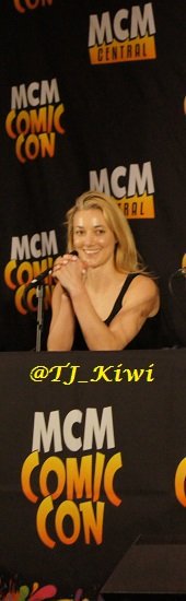 TJ_Kiwi's tweet photo. Meeting the amazings @KrisHolden_Ried @ZoiePalmer @ranthonylemke at @MCMComicCon in London and @MCMComicConDE in Hannover and at #Faebles were really amazing.Thank you for such an unforgettable time #DarkMatterDay2019 #WeLoveDarkMatter #DarkMatterForever
#DarkMatterFamily https://t.co/8Omag66Ncv