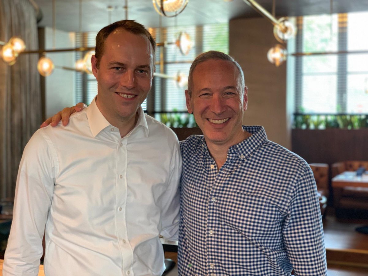 Wir glauben fest daran, dass es für Innovationen gute und starke Partnerschaften braucht. 🤝Nils Reich, Vorstand Sachversicherung AXA Deutschland, und Daniel Schreiber, CEO <a href="/Lemonade_Inc/">Lemonade</a>, heute Nachmittag kurz vor Beginn der <a href="/NOAHConference/">NOAH Conference</a> in Berlin.