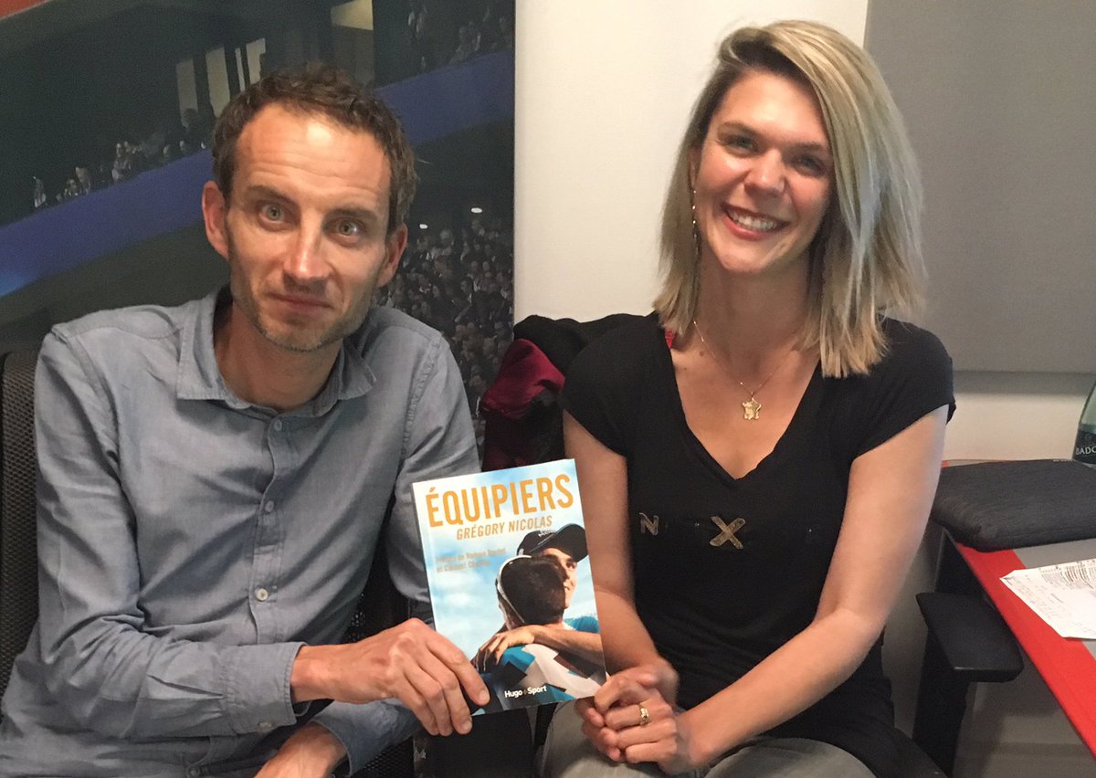 lachainelequipe's tweet photo. 🚴‍♂️ Pendant le Tour de Hongrie à suivre en direct sur @lachainelequipe , on vous fait gagner plusieurs livres de Grégory Nicolas "Équipiers". RT ce tweet et on tirera au sort les gagnants dimanche pour la dernière étape !

#lequipeVELO https://t.co/15zqZuWutN