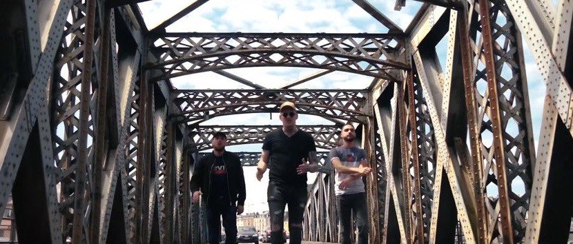 infosdieppoises's tweet photo. Dieppe : le pont Colbert, star d’un clip de rap https://t.co/jOUjh5IuWm https://t.co/wzpPIfCSVy