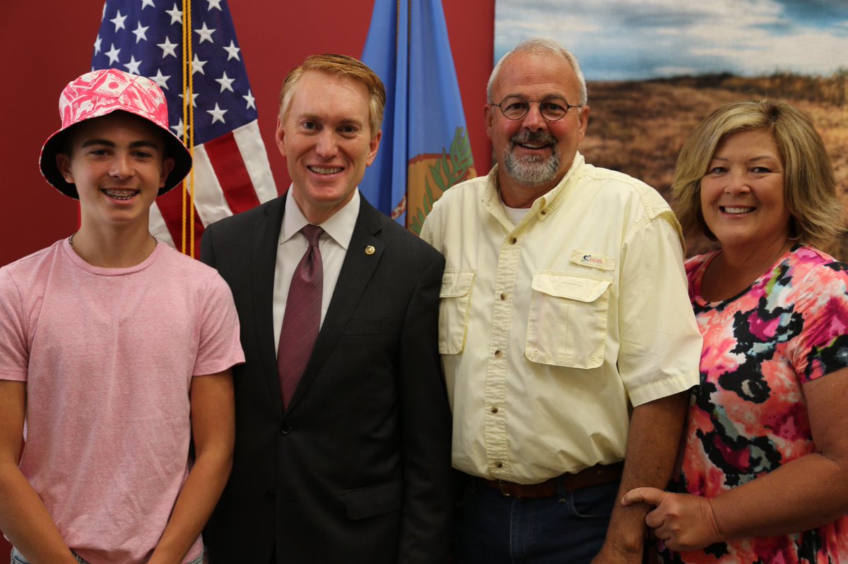 SenatorLankford's tweet photo. It's Wednesday and that means it's #JavaWithJames! If you're headed to DC this summer, Java with James takes place in my office every Wednesday when the Senate is in session at 9am. https://t.co/FhGMiP86Ox