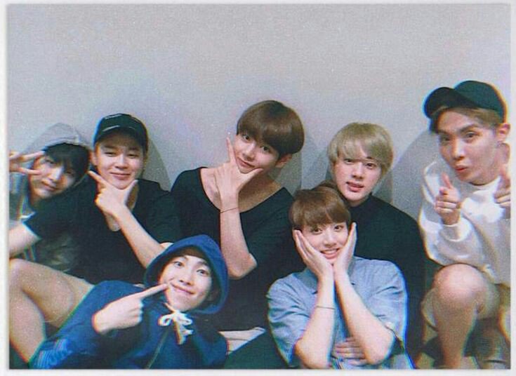 gimbapkuk's tweet photo. 7 angels
6 years of being with them
5 is the date of their first win
4 amazing vocals
3 great rappers
2 .....2gether for life
1 Family

#6YearsWithOurHomeBTS @BTS_twt 💜 https://t.co/ydZ7c9QqhJ