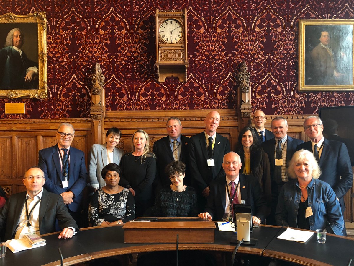ChrisRuane58's tweet photo. Many Thanks to Assoc Professor Craig Hassed of Monash University and Julieta Galante of Cambridge University for presenting evidence on the effectiveness of mindfulness to improve student mental health #universityuk @MindfulNationUK https://t.co/us77Jf7zV1