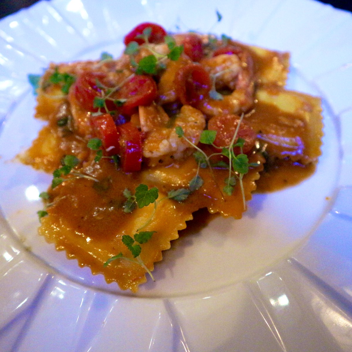 rebeccaluvsthis's tweet photo. Dined @amaronebath 🇮🇹 last night, a sunny ☀️ taste of Italy in Bath whatever the weather! The homemade pasta ravioli 🍝 with bisque &amp; red king prawns 🦐 was a stunner https://t.co/5Rtcjd29Af https://t.co/pkmhHoIRIY