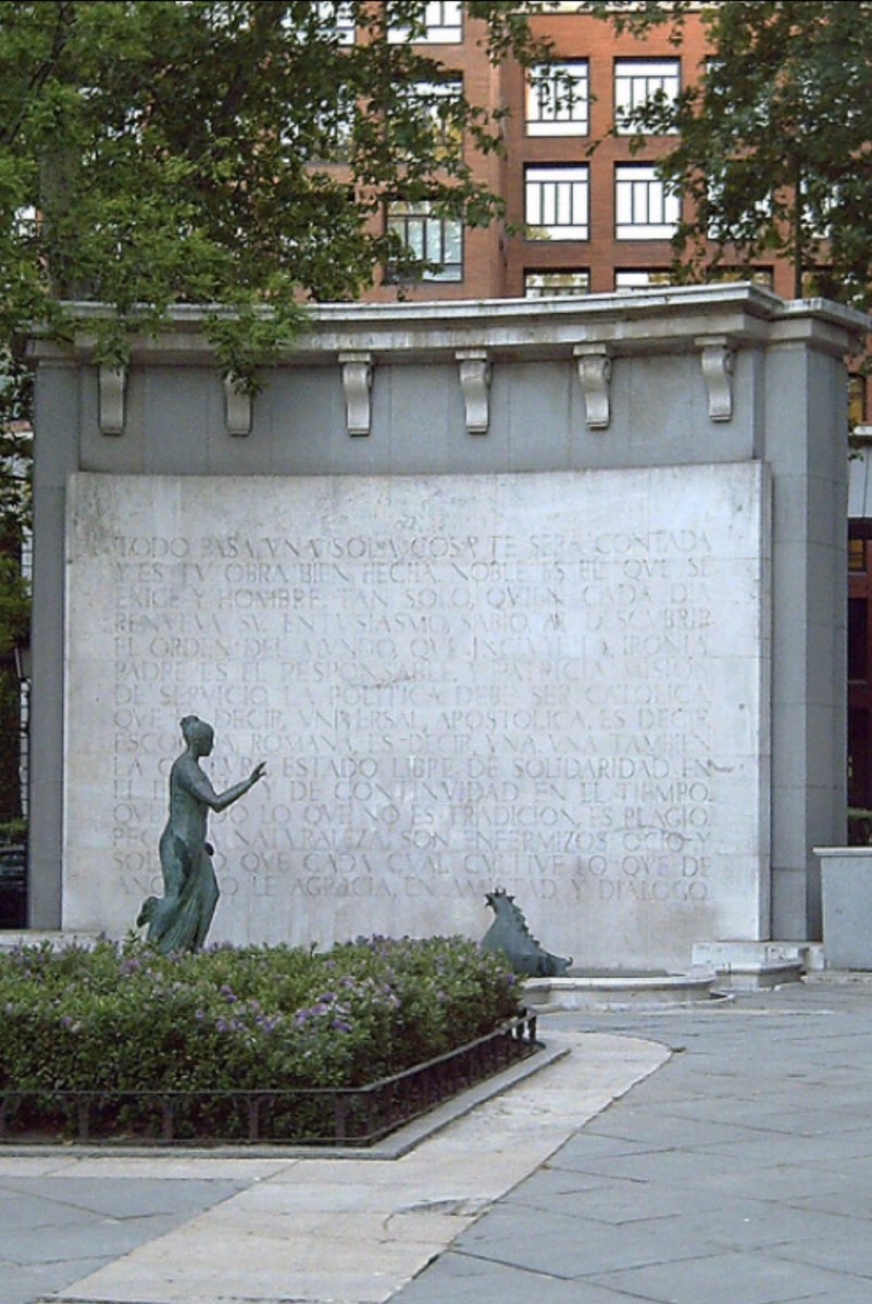 ArteMontenegro's tweet photo. Cristino Mallo # escultor (Tuy, 1905-Madrid, 1989 ).
-
“Monumento a Eugenio d’Ors”, 1963
#CristinoMallo #FredericMares y el #arquitecto #Victord’Ors -
“Todo pasa;una sola cosa te será contada, y es tu obra bien hecha...( #EugenioD’Ors ) https://t.co/blVCNZww4W