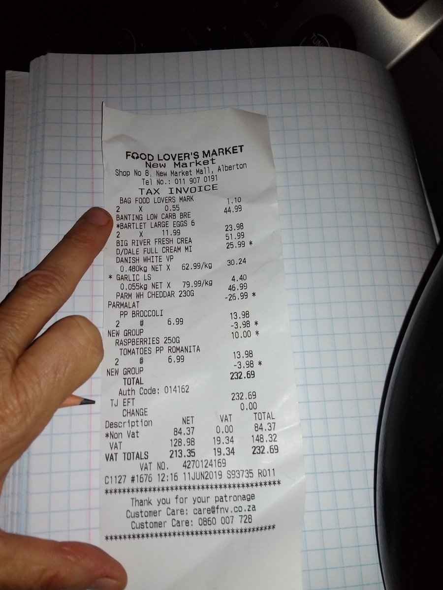 AdrienneOlivier's tweet image. @xeyedmess @Banting7DMP #adminchallenge feed 1 pax for R10,00
Cost-2 meals for 4 people=R13,15 pp. 
R16,45 with yoghurt.We didn&apos;t have yoghurt
Brunch boiled eggs &amp;amp; cherry tomato. 
Dinner-Danish Feta &amp;amp; Spinach Quiche, cherry tomato, a slice of @BantingBLVD Bread with bone marrow.
