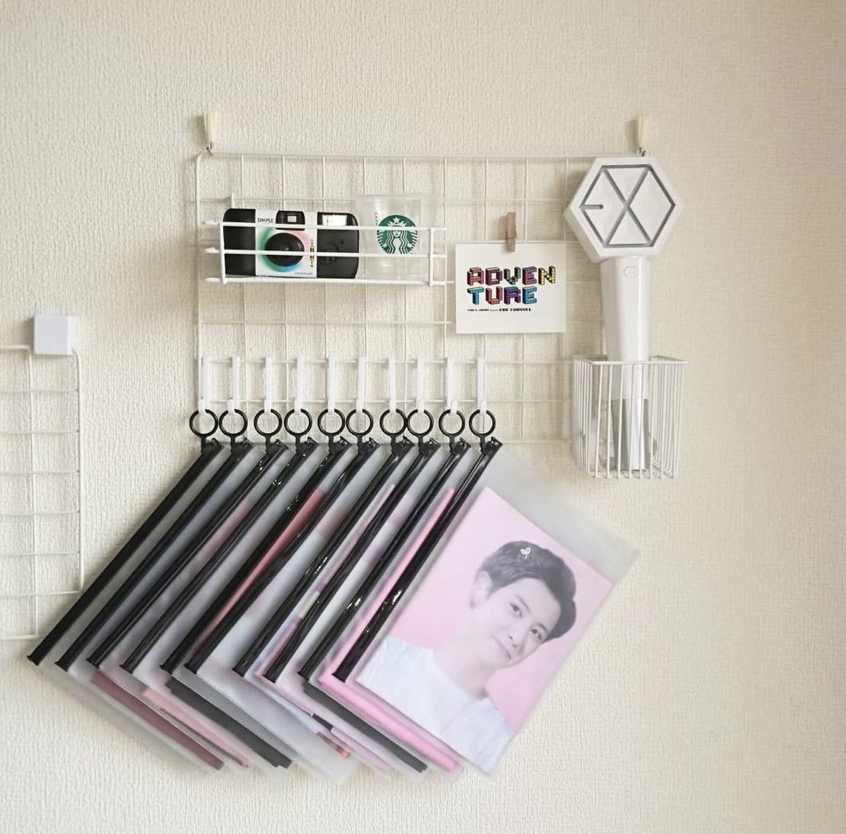 chompoochi's tweet image. อ๋อ เค้าเก็บผ้าเชียร์กันแบบนี้