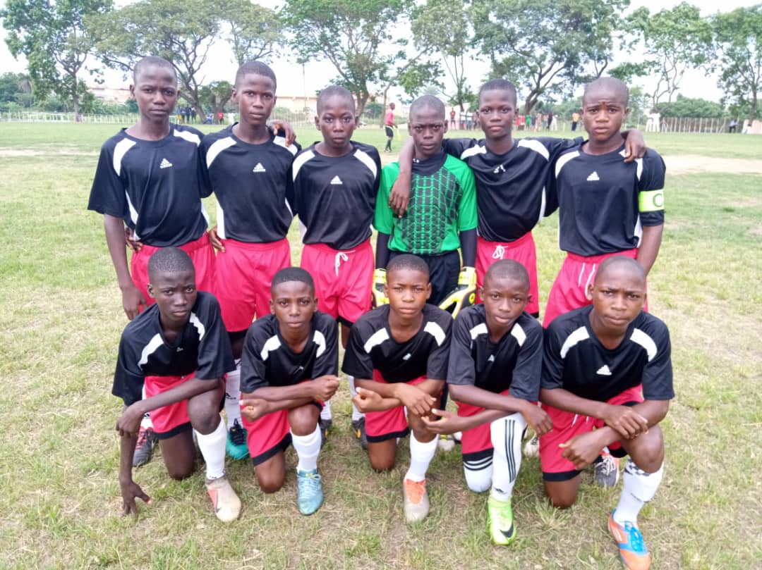 KFAilorin's tweet photo. 2019 Football Challenge
Final
Kickoff
KFA V Thomas Adewumi College
#CatchDfire
#footballchallenhe
@ELEGBETE1 @RoyalFM951 @Kindwale101 @IlorinInfo https://t.co/2kLctEEE3v