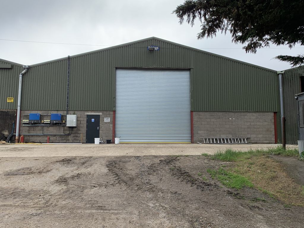 CupazInteriors's tweet photo. Check us out!😁

This is our new Warehouse in Herford! 🤓  A few photos for you before we fill it up! 🚚 

#cupaz #officerefurbishment #warehouse #design #officedesign #interiordesign #interiors https://t.co/MNJOkquEZw