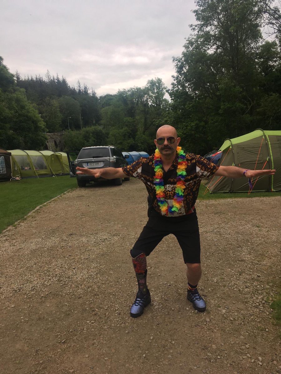 augeva's tweet photo. I’m getting very good at ignoring people’s judgement. Best life hack of them all. Extra points, i get to wear whatever i like #NotaFuckGiven https://t.co/lEPzPqUZ4p