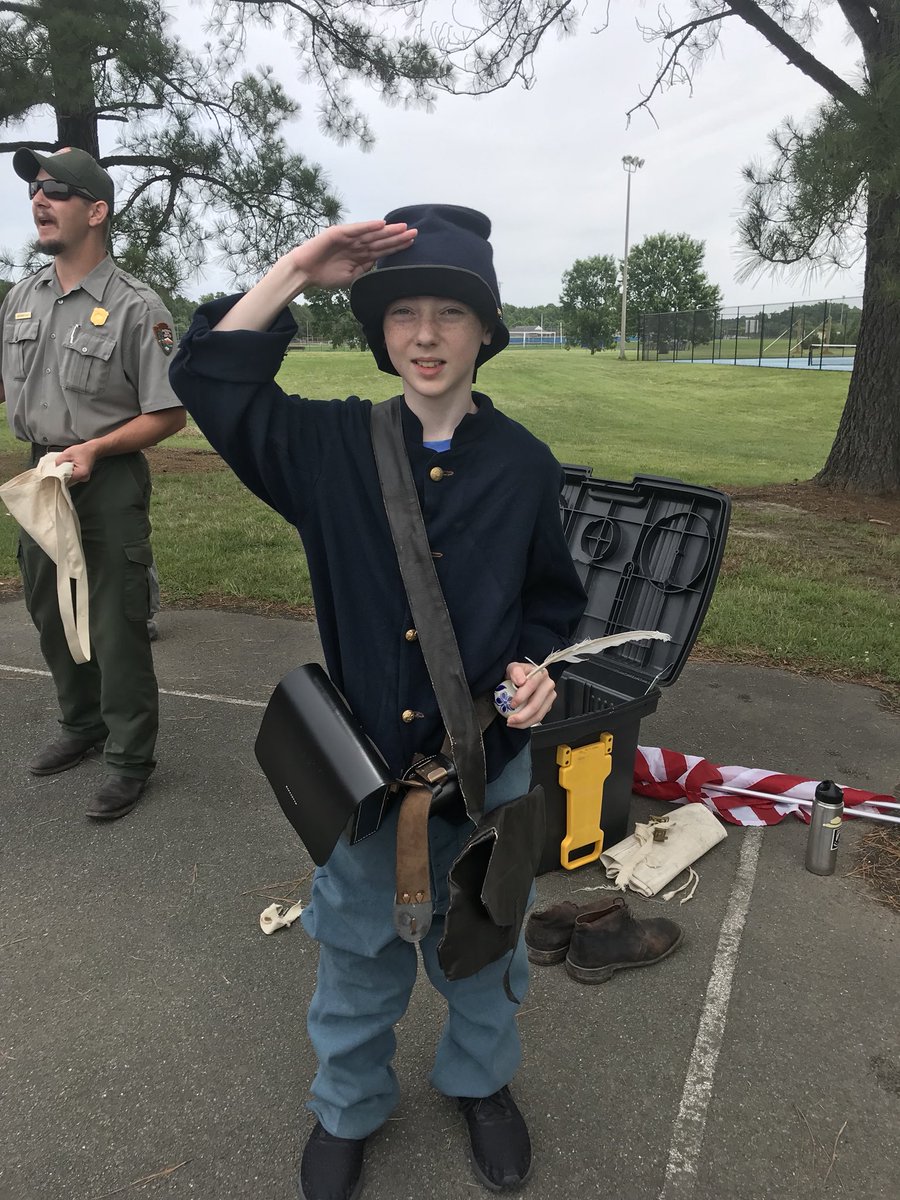 DrAshEdwards's tweet photo. Two of the newest recruits to fight in the Civil War! π Thanks so much to @PetersburgNPS for sending out Rangers this week to CMS! #reversefieldtrip https://t.co/RhUBss0U7n