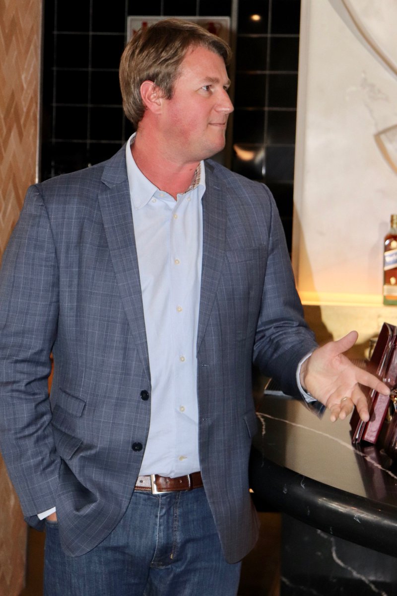 LaurasWorldza's tweet photo. Johann de Wet of @dewetshofwines sharing his insight into the family brand and launching the new vintage of their Limestone Hill 2019 Chardonnay.
#LaurasWorld
#LaurasWine
#HouseofChardonnay
#DeWetshofEstate
#RobertsonWineValley
#TastetheLifestyle
#LimestoneHill https://t.co/NhbUhRWH44