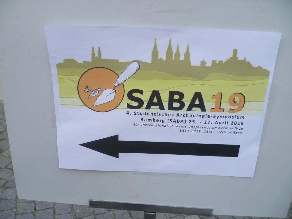 MissJonesTravel's tweet photo. Vor einigen Wochen war die #SABA19 In Bamberg. Eine Tagung von studierenden der #Archäologie, für studierende der Archäologie. Ich war für euch da, und hab das Beste zusammengefasst:
https://t.co/LokaAgjJOJ https://t.co/j1bLBpUqYU