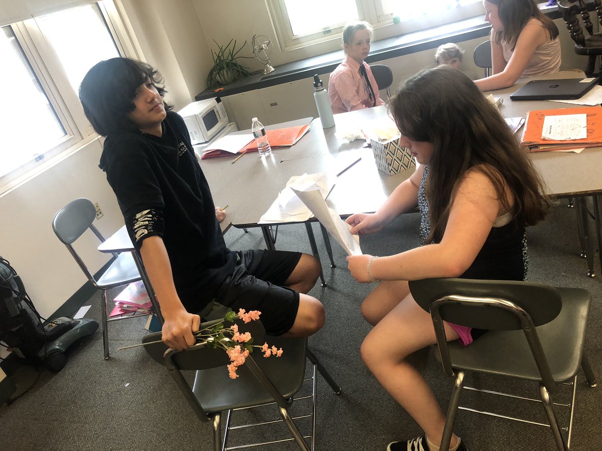 mscouto128's tweet photo. Had some fun speed dating yesterday in class!!! #IMStigers #awkwardisbest #presentations https://t.co/rb0XKUNSvb
