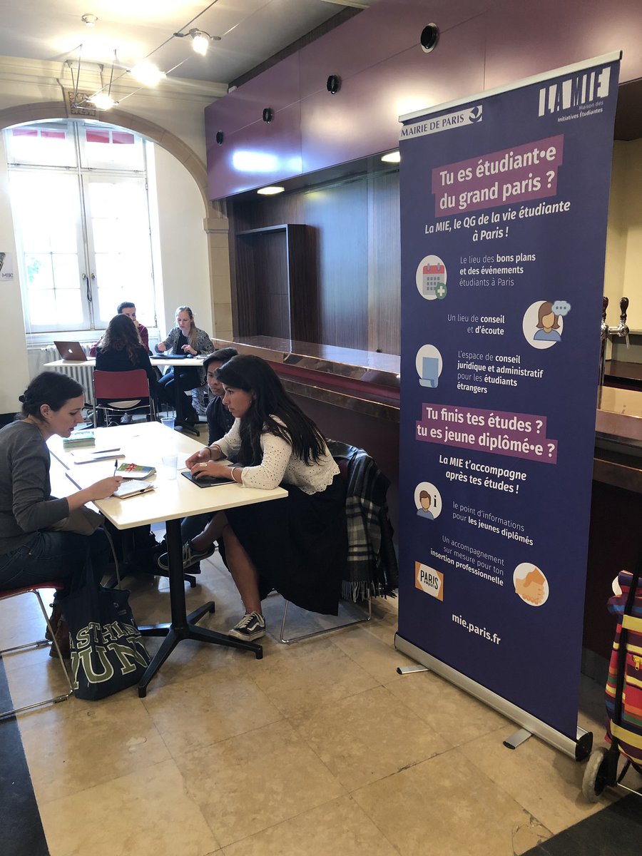 accessparisidf's tweet photo. .@mieparis La Maison des Initiatives Etudiantes participe au #WelcomeDeskPro organisé par @accessparisidf à la Cité internationale universitaire de Paris pour présenter l’ensemble de leurs actions et initiatives auprès des publics internationaux https://t.co/FYzPtqiStS https://t.co/hSjvAIDm4Q