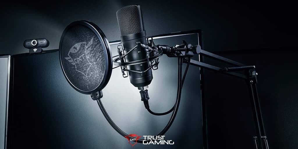 TrustGamingLA's tweet image. Transmita como los profesionales con el GXT 252 + Emita #StreamingMicrophone, con una cálida reproducción de audio rica y clara, para capturar voces que lo hacen perfecto para #podcasts, #vlogs, voces en off, grabación de #música, transmisión en #YouTube, #Twitch o #Facebook.