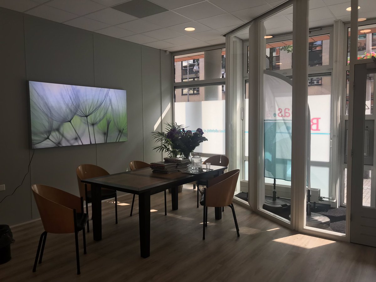 Bas is dichtbij tweet media