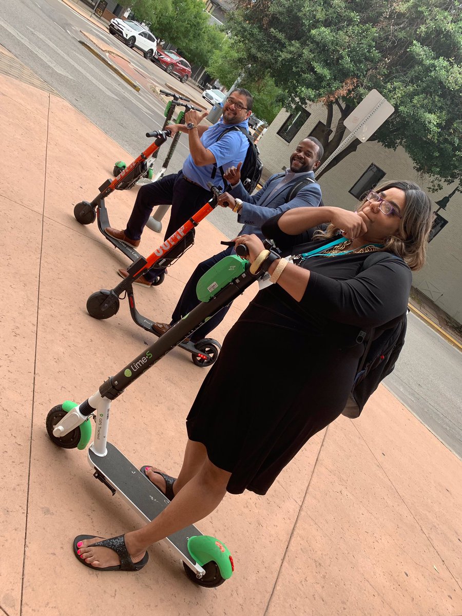 NS10_Mustangs's tweet image. Administrators @NS10_Sophomores on break from PD headed to lunch...on scooters😳🛴!!!??  #gotinsurance