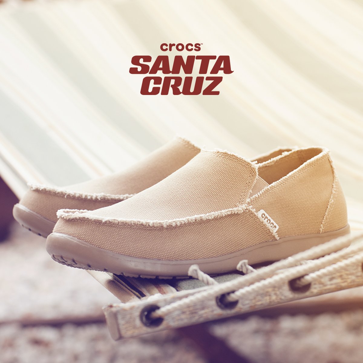 ShoeDeptEncore's tweet image. Looking for the perfect gift for Dad? @Crocs clogs, sandals and slip-ons are designed to keep him comfortable and looking his best all summer long. bit.ly/2X55PC2 #CrocsMen #CrocsStyle #FathersDay #ForDad #CrocsForMen