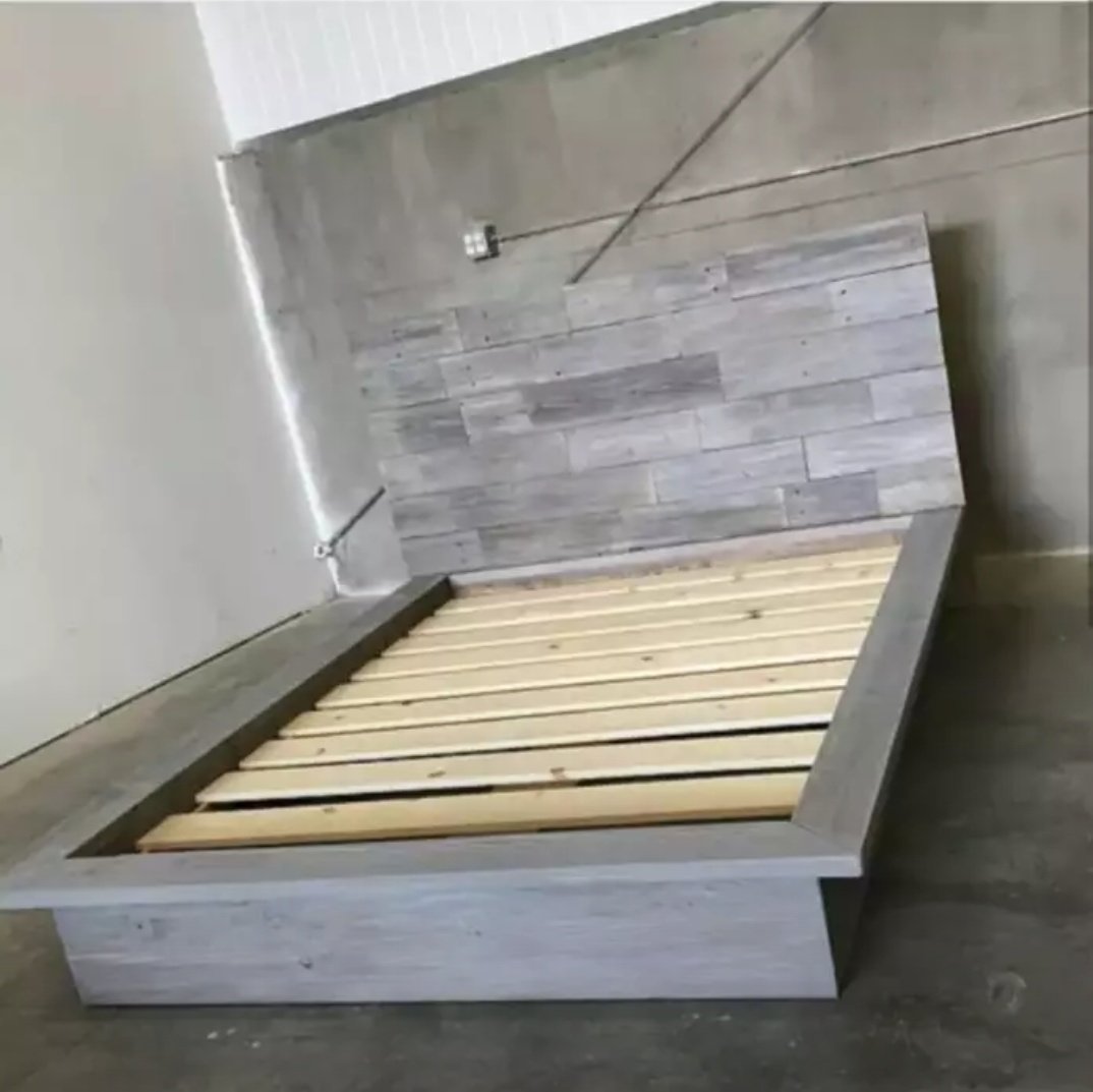 Pallet beds (5*6 and 6*6). Price: 9000- 18000, image size:1074x1073