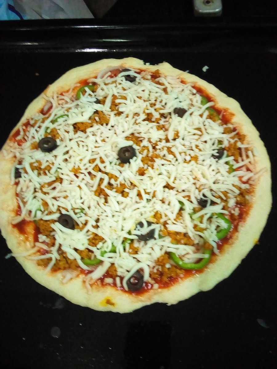 res_ilient's tweet photo. I think i am worth a man 😃😃
Just ready for marriage anytime😊
Hey FAM, this is my own cooking.. Pitza😋😋😋..Rate it💯 https://t.co/RH0QSi9l3w