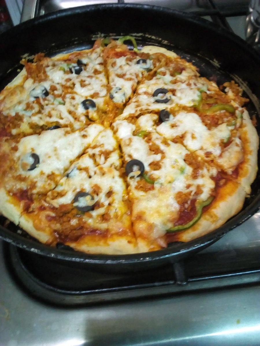 res_ilient's tweet photo. I think i am worth a man 😃😃
Just ready for marriage anytime😊
Hey FAM, this is my own cooking.. Pitza😋😋😋..Rate it💯 https://t.co/RH0QSi9l3w