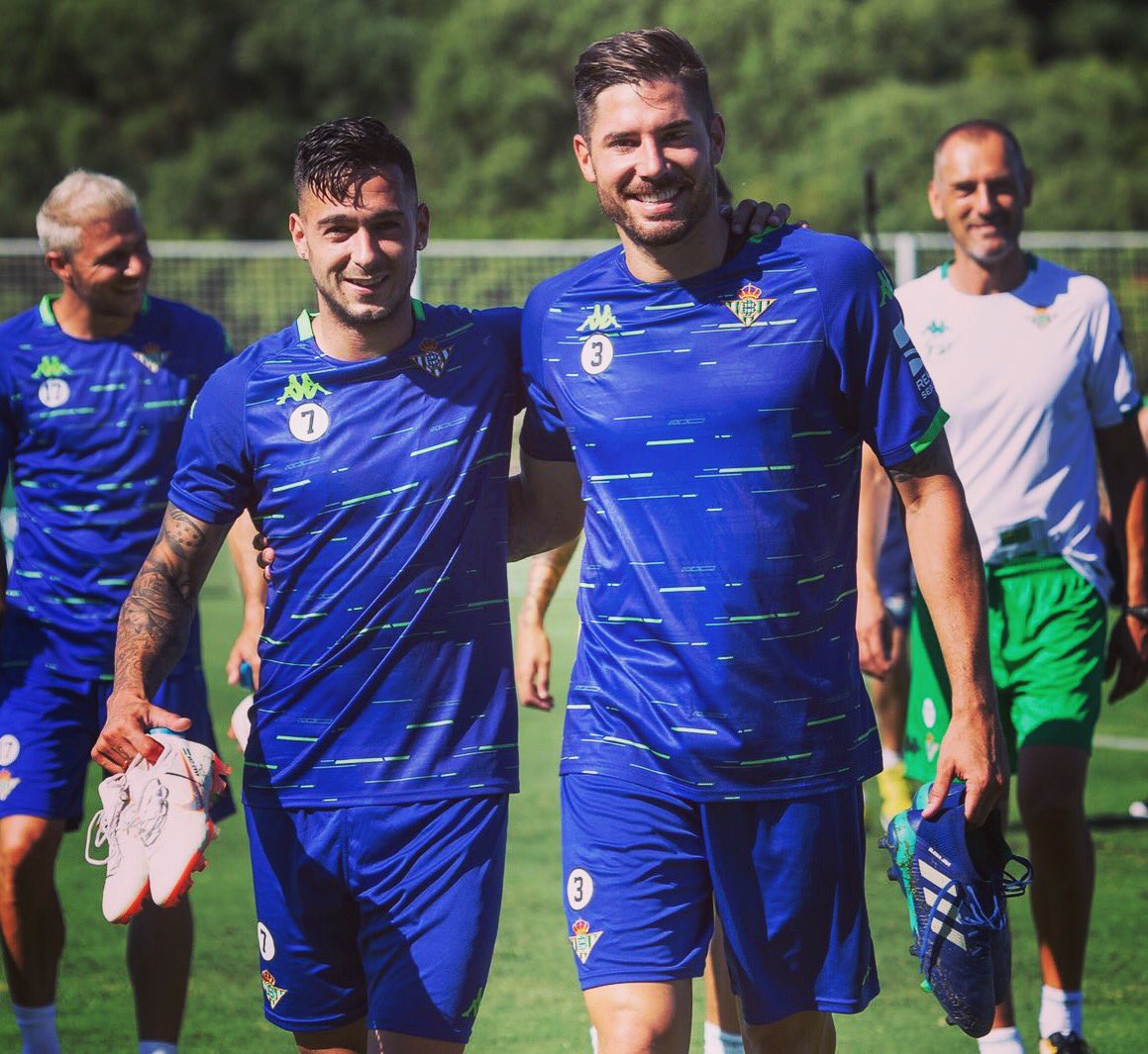 javigarcia06's tweet image. Se te va a echar mucho de menos Trepa!😢 Te mereces todo lo mejor compadre!💚 La mayor de las suertes para lo que viene!